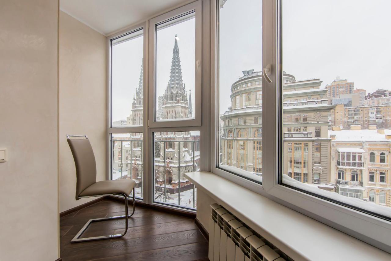 Шикарная Квартира Возле Костёла В Центре Kiew Exterior foto